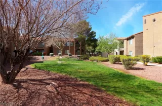 Photo #6: 2378791 Listing