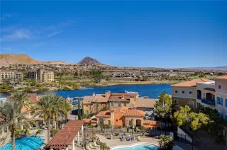 Photo #2: 2378826 Listing