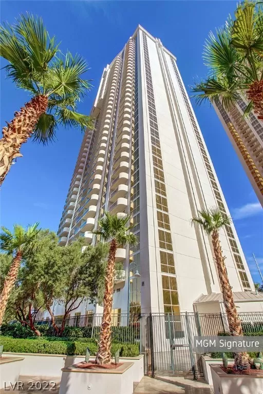 MLS: 2378862 Condo For Sale