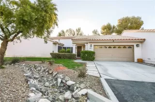 Photo #1: 2378865 Listing 
