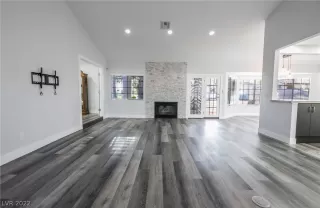 Photo #6: 2378865 Listing 