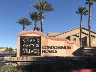 Photo #3: 2378866 Listing