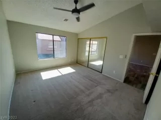 Photo #5: 2378879 Listing