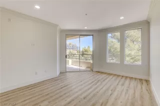 Photo #2: 2378902 Listing