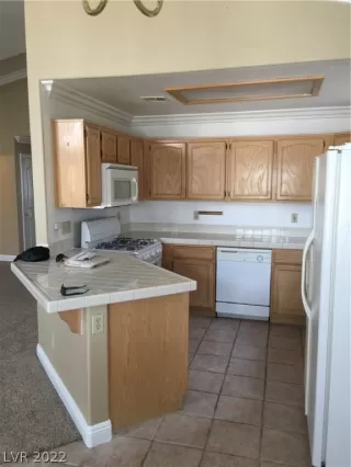 Photo #1: 2378908 Listing