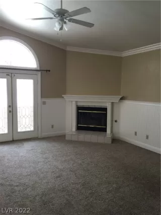 Photo #5: 2378908 Listing