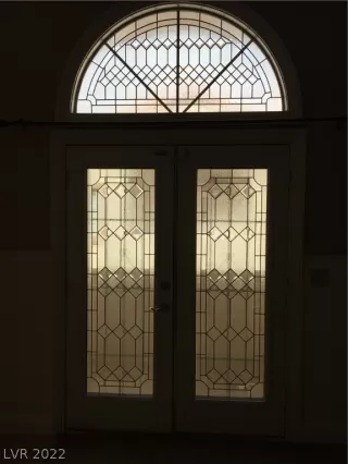 Photo #6: 2378908 Listing