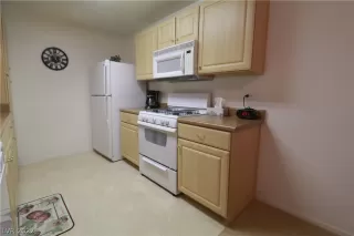 Photo #2: 2378929 Listing 