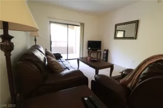 Photo #5: 2378929 Listing 