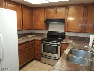 Photo #1: 2378977 Listing 