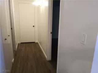 Photo #5: 2378977 Listing 