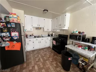 Photo #3: 2378979 Listing