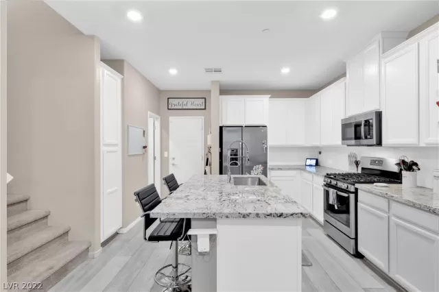 MLS: 2379004 Condo For Sale