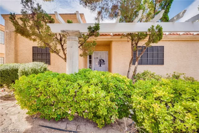 MLS: 2379012 Condo For Sale