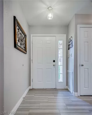 Photo #4: 2379012 Listing