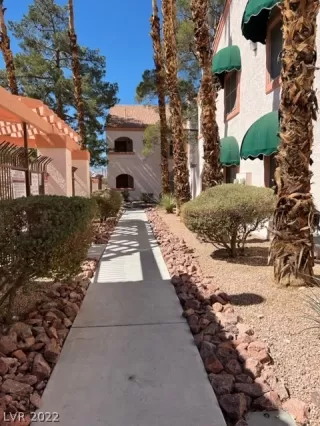 Photo #2: 2379030 Listing 