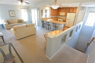 Photo #1: 2379043 Listing