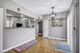 Photo #1: 2379048 Listing 