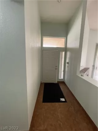 Photo #3: 2379056 Listing