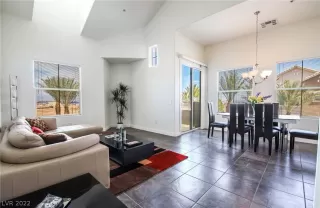 Photo #2: 2379061 Listing 