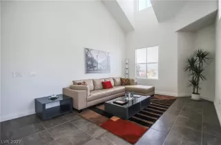 Photo #3: 2379061 Listing 