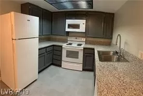 Photo #6: 2379066 Listing 