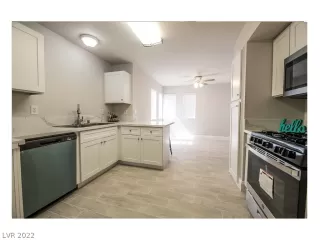 Photo #3: 2379096 Listing 