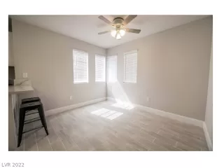 Photo #5: 2379096 Listing 