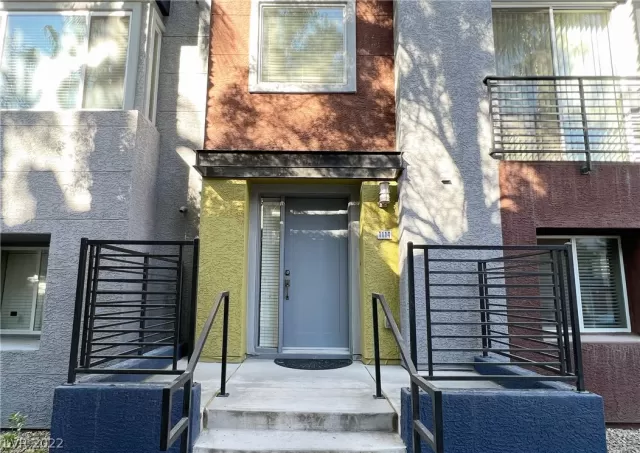 MLS: 2379111 Condo For Sale