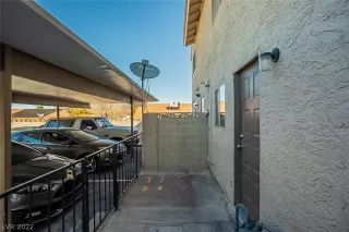 Photo #4: 2379123 Listing