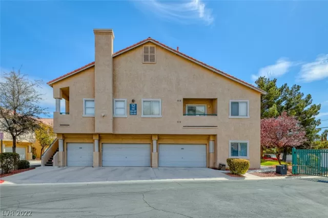 MLS: 2379148 Condo For Sale