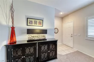 Photo #3: 2379148 Listing