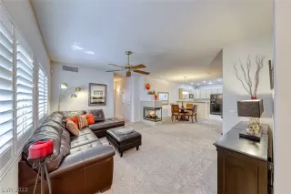 Photo #6: 2379148 Listing