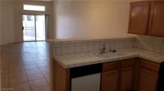 Photo #6: 2379155 Listing 