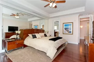 Photo #6: 2379165 Listing