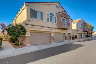 Photo #2: 2379168 Listing