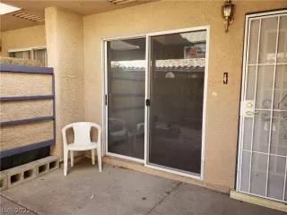 Photo #1: 2379190 Listing 