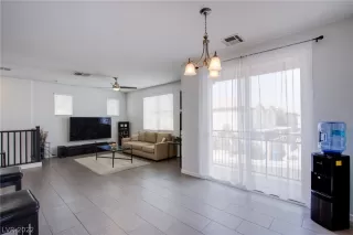 Photo #1: 2379199 Listing 