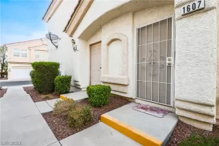 Photo #1: 2379224 Listing