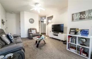 Photo #5: 2379224 Listing