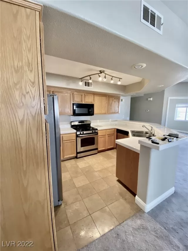 MLS: 2379249 Condo For Sale