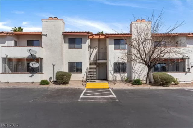 MLS: 2379255 Condo For Sale