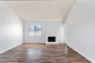 Photo #1: 2379255 Listing