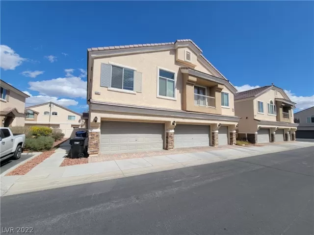 MLS: 2379268 Condo For Sale