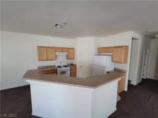 Photo #1: 2379268 Listing 