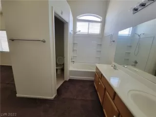 Photo #6: 2379268 Listing 