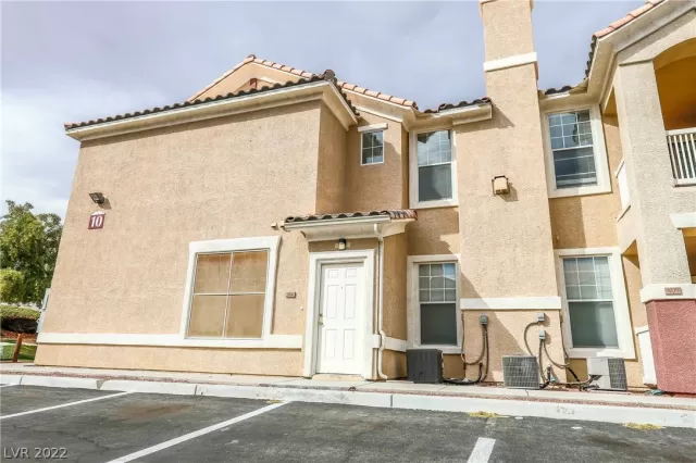 MLS: 2379286 Condo For Sale