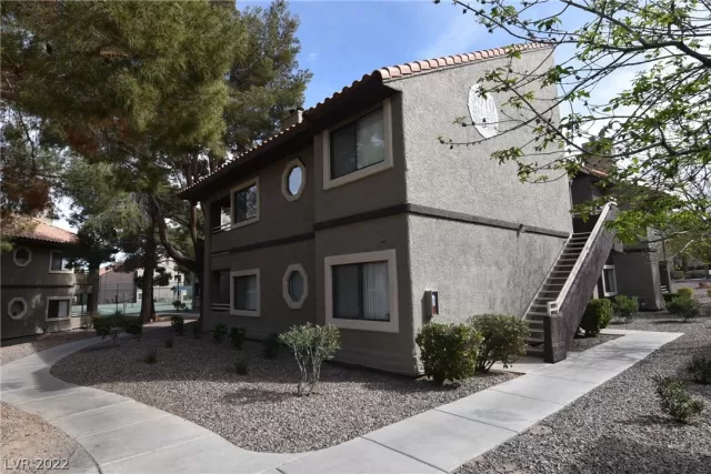 MLS: 2379296 Condo For Sale