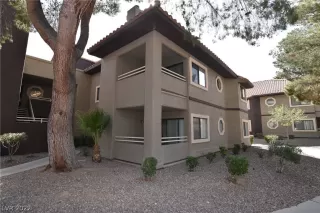 Photo #1: 2379296 Listing 