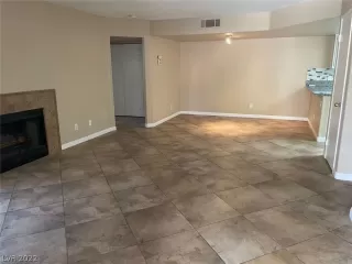 Photo #3: 2379340 Listing 